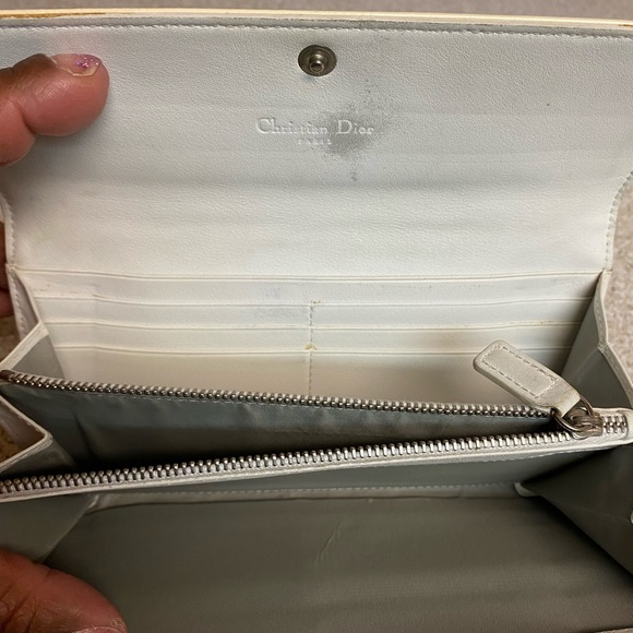 Dior Cream Logo Print Long Wallet - Picture 14 of 16